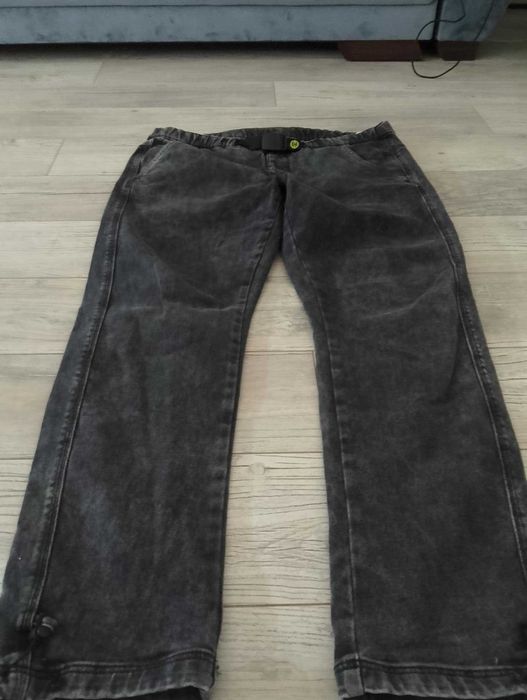 Sprzedam spodnie dżinsowe męskie