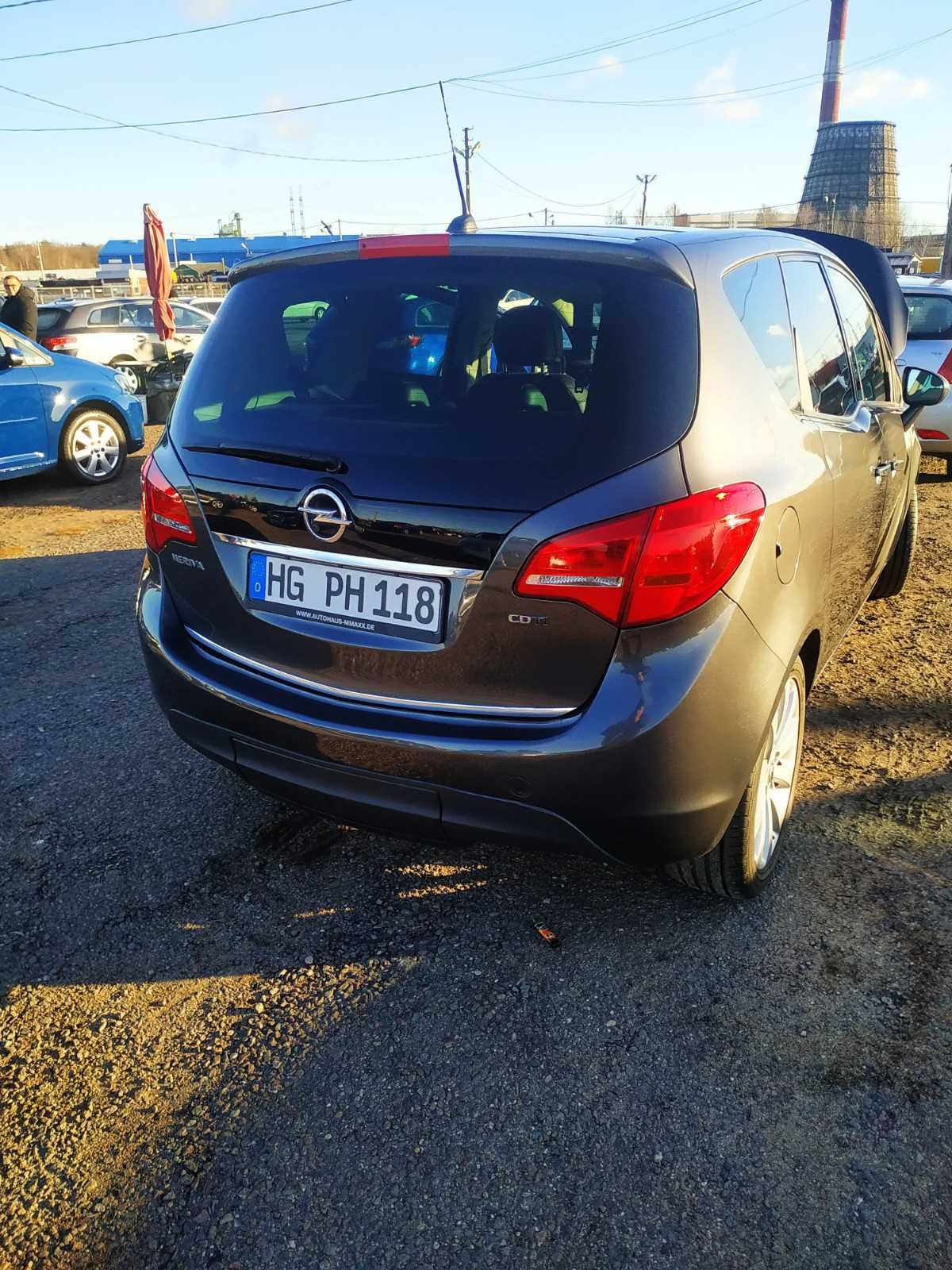 Opel Meriva B ( дизель, автомат )