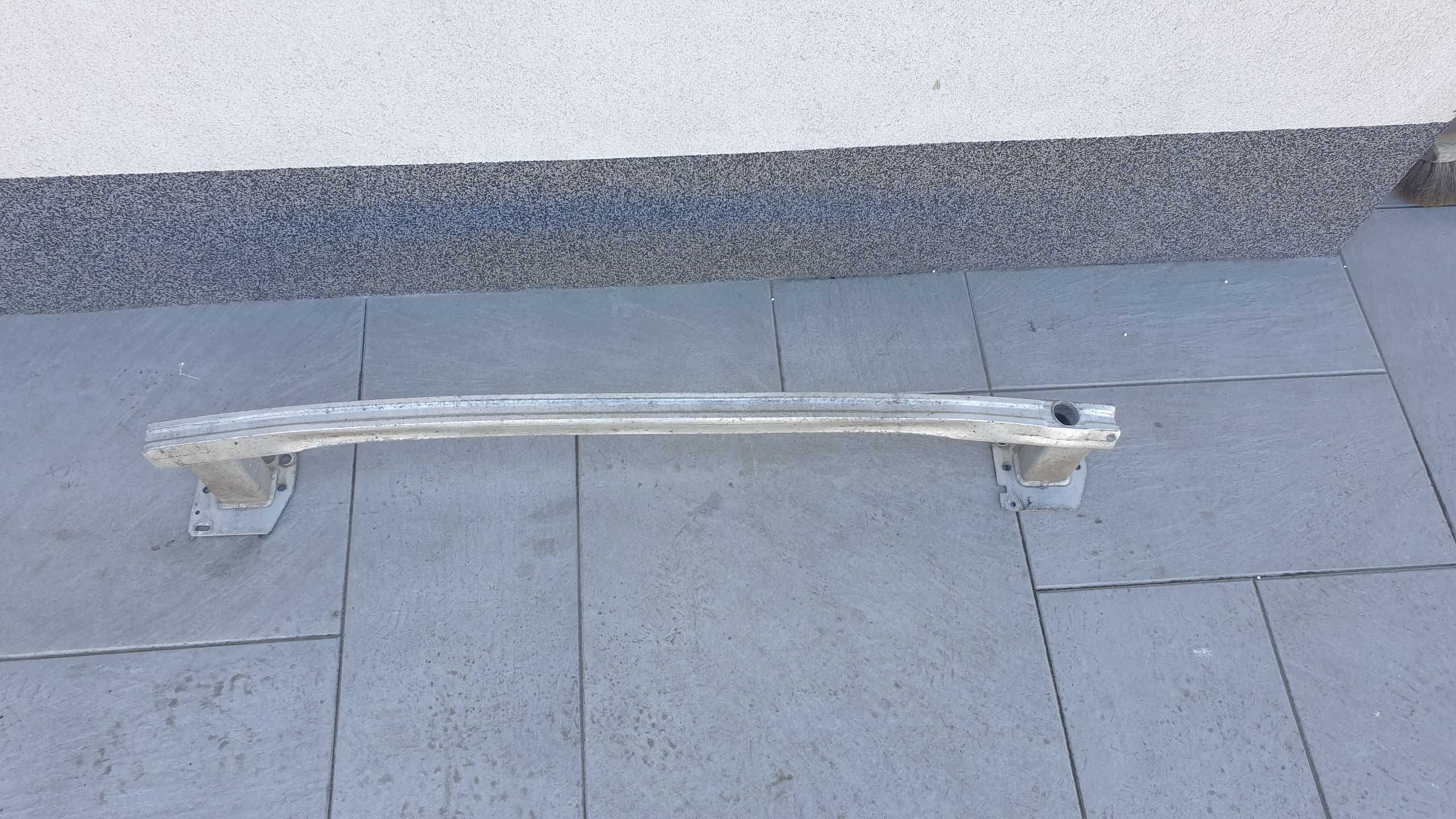 renault megane III hatchback tylna belka wzmocnienie zderzaka tył