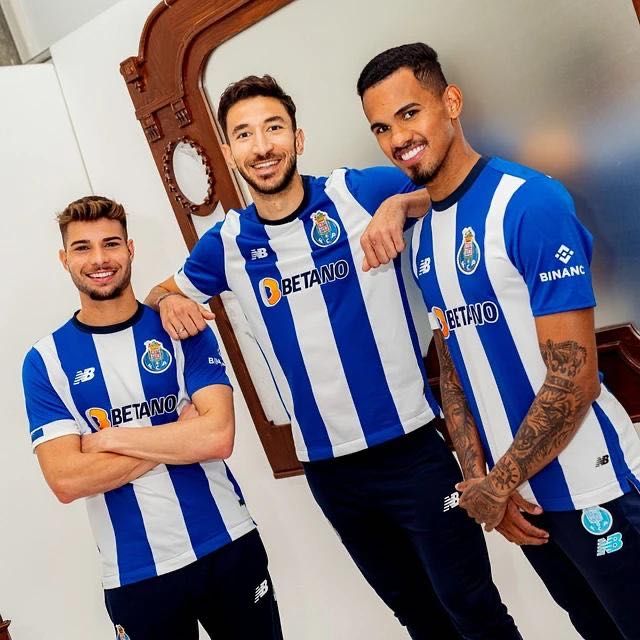 Camisa do porto.