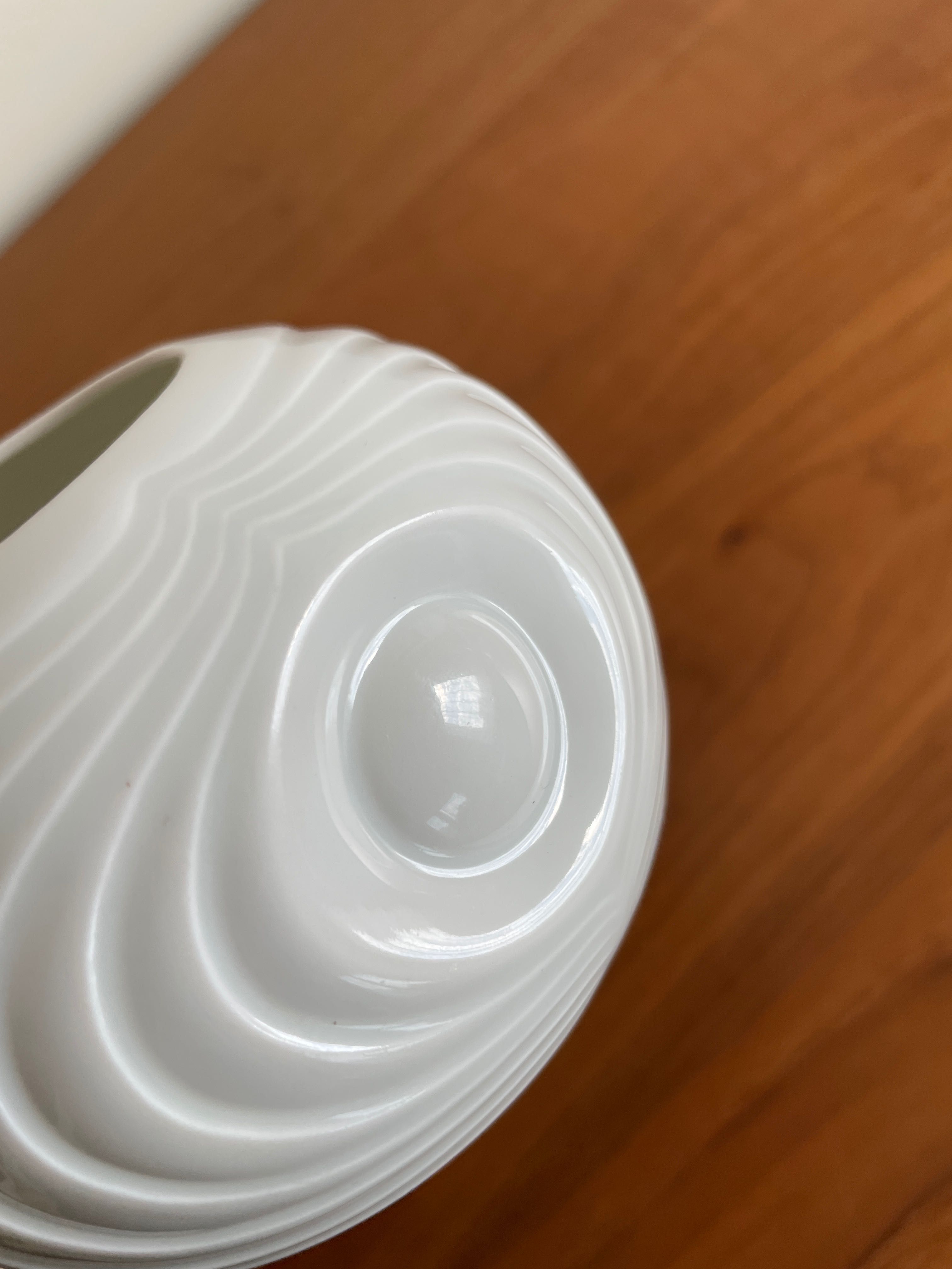 KPM Bavaria Wazon biała porcelana vintage lata 70 Niemcy op-art