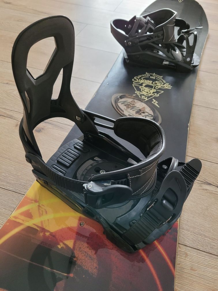 Deska snowboard Salomon 154 super eight z wiązaniami