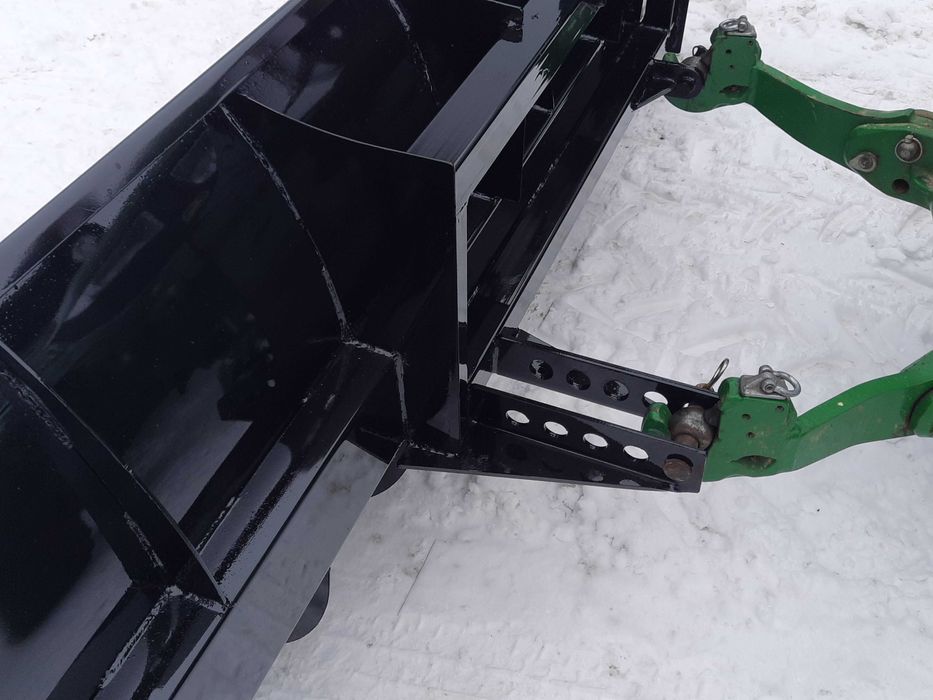 Pług Spych Zgarniacz do śniegu kiszonki obornika paszy 2M