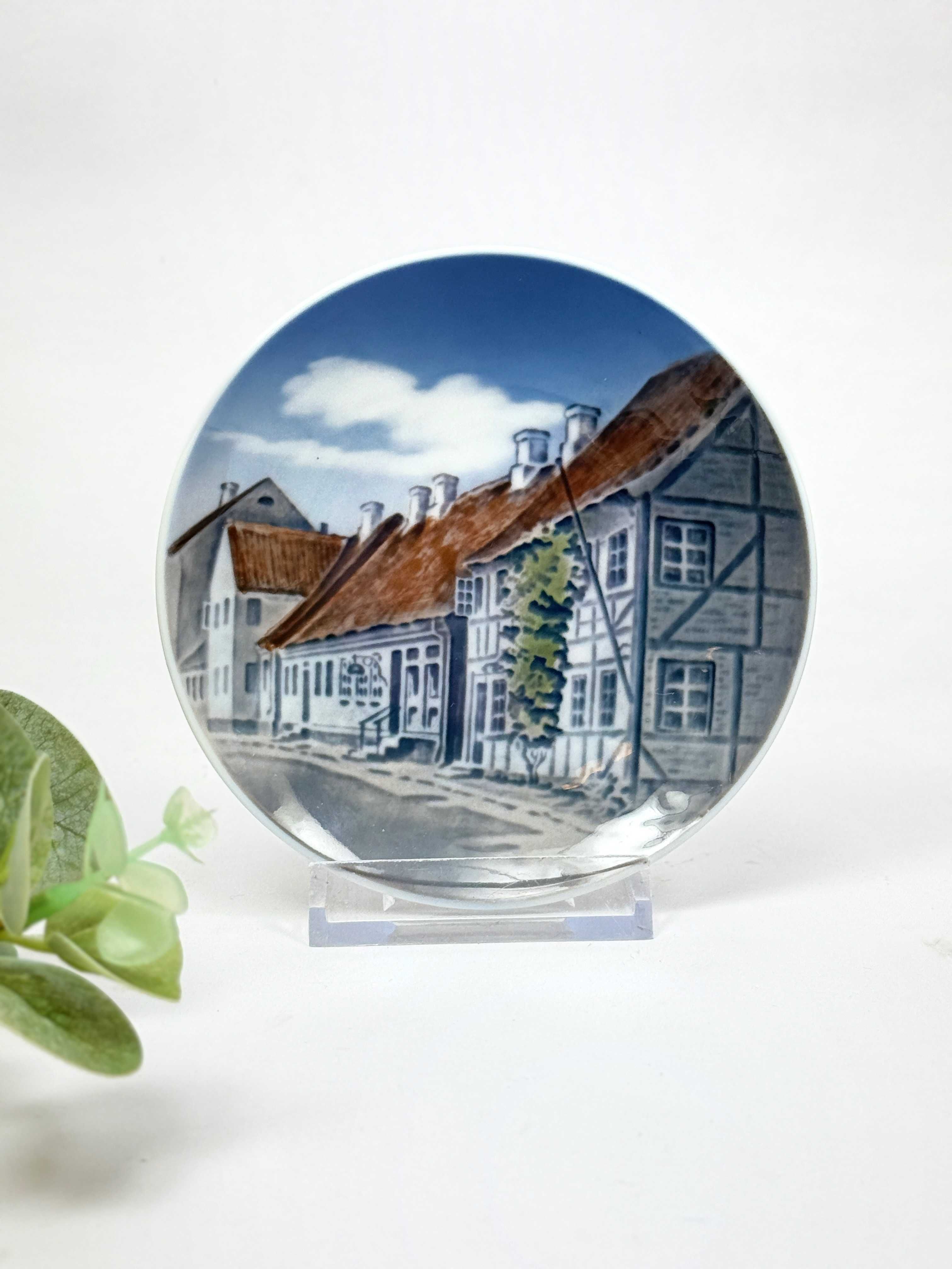 Royal Copenhagen zestaw 3 porcelanowych talerzyków ściennych