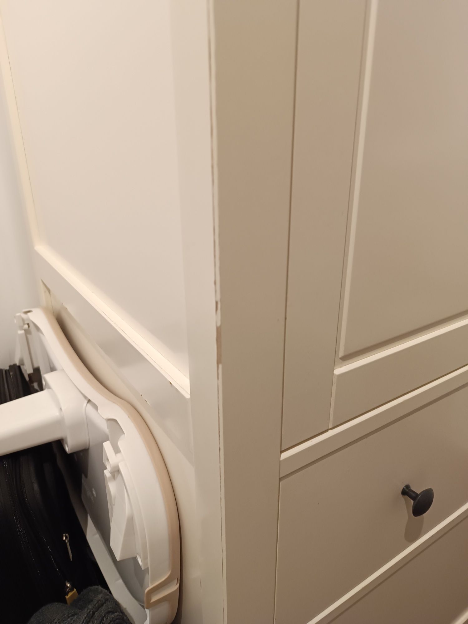 Szafa biała Ikea