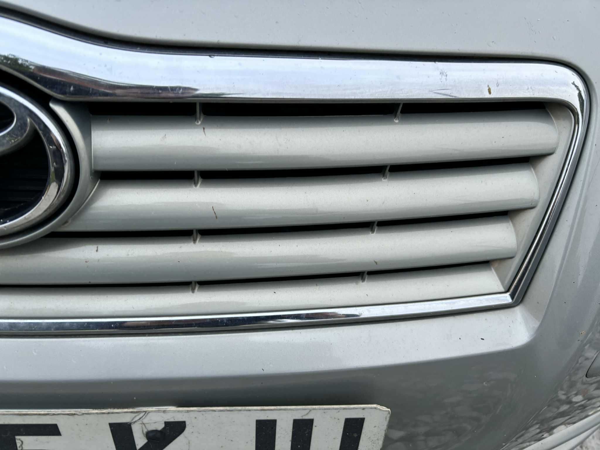 Atrapa zderzaka przedniego 6T1 Toyota Avensis II T25 03-06
