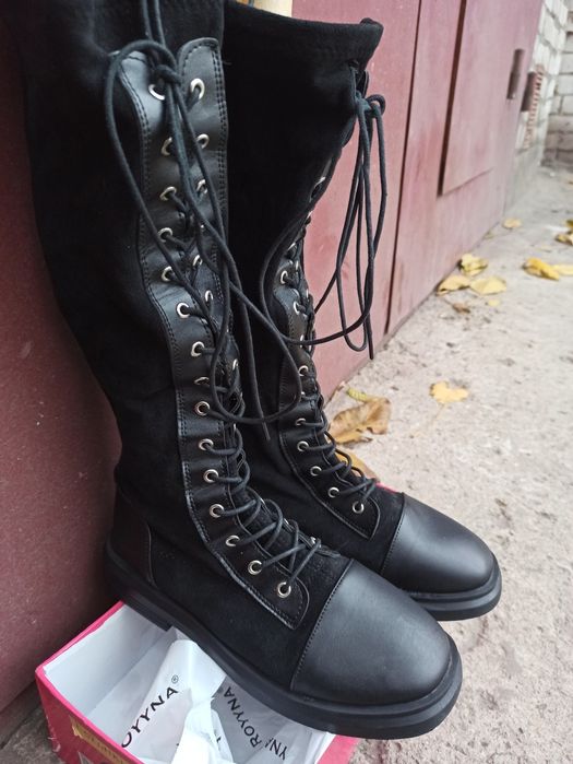 Сапоги высокие со шнуровкой  ботфорты