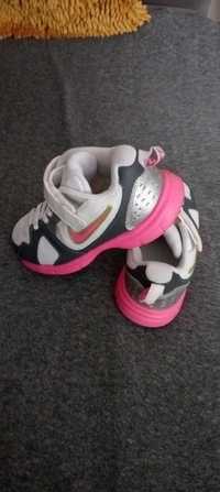 Nike buciki dziewczęce