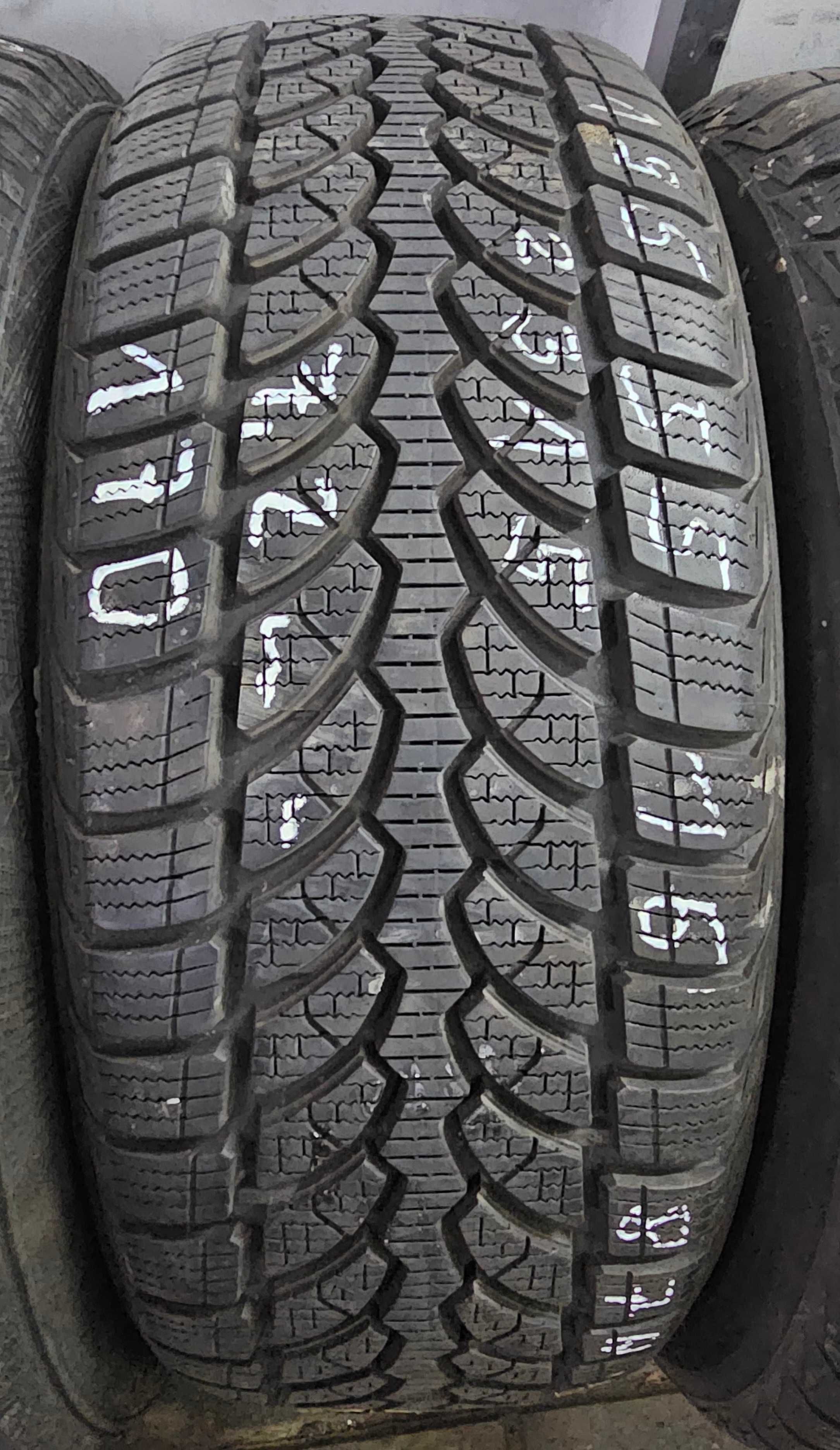 195/55R16 Bridgestone Blizzak LM32 Zima