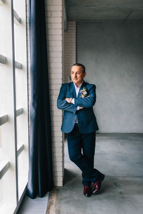 Мужской костюм. Комплект: Пиджак, брюки, туфли, ремень