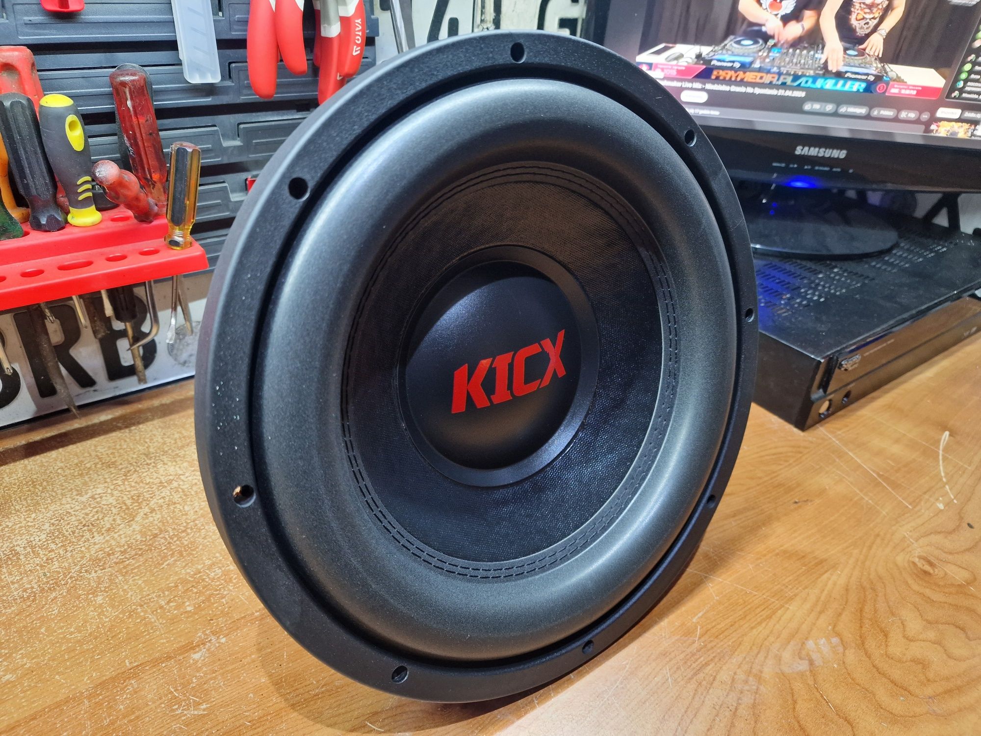 Skrzynia basowa subwoofer tuba Głośnik 30 cm Kicx