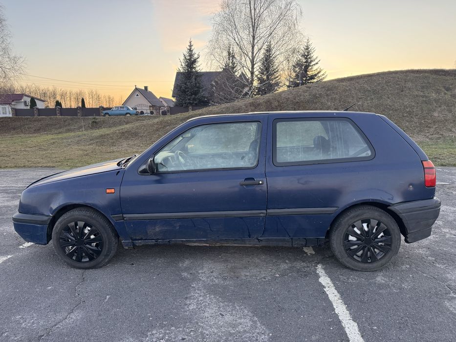 Продам машину Volkswagen Golf 3 газ/бензин