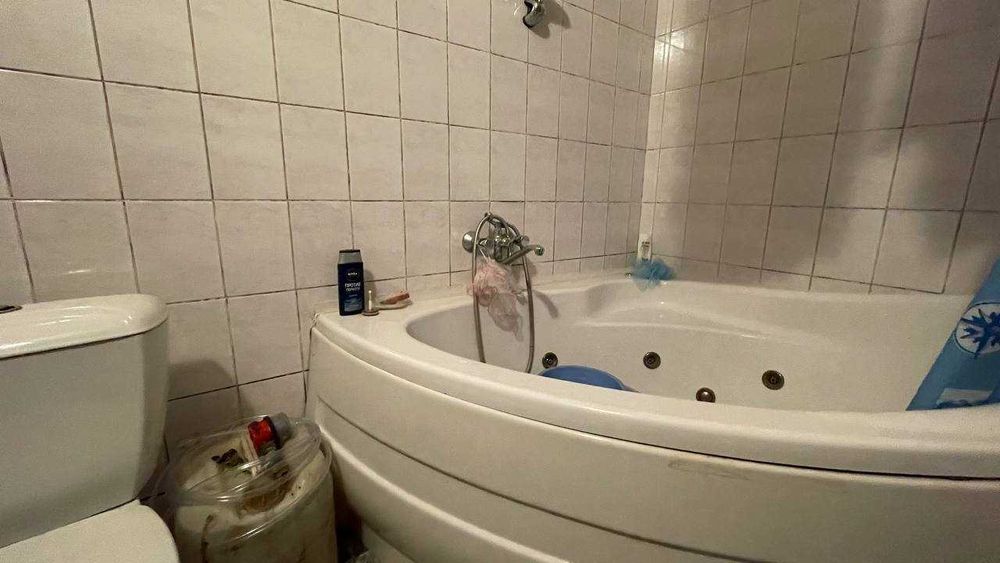 Продаётся 3-х ком. кв. центр Славянска Автономное от. 112 м.кв.