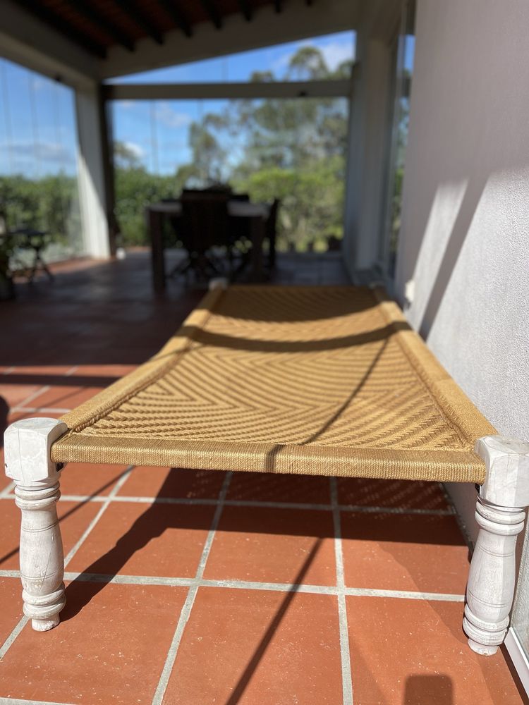 Cama indiana Adas, em corda e mangueira