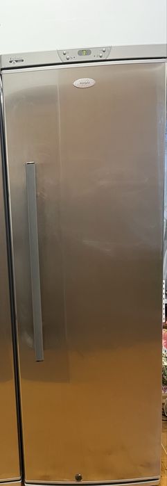 Холодильник Whirpool