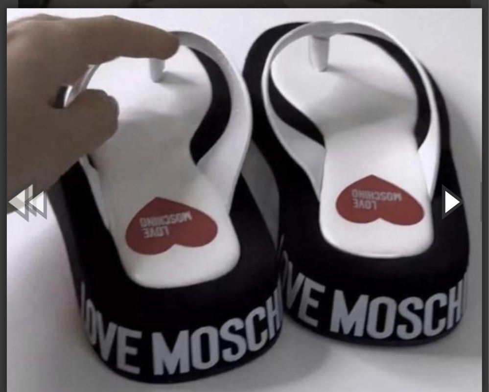 Шльопанці love moshino оригінал