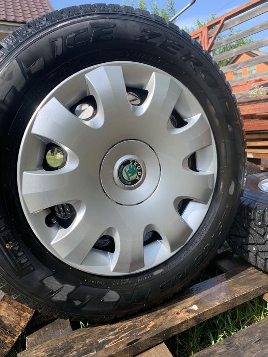 Pirelli зима з дисками та ковпаками skoda A5