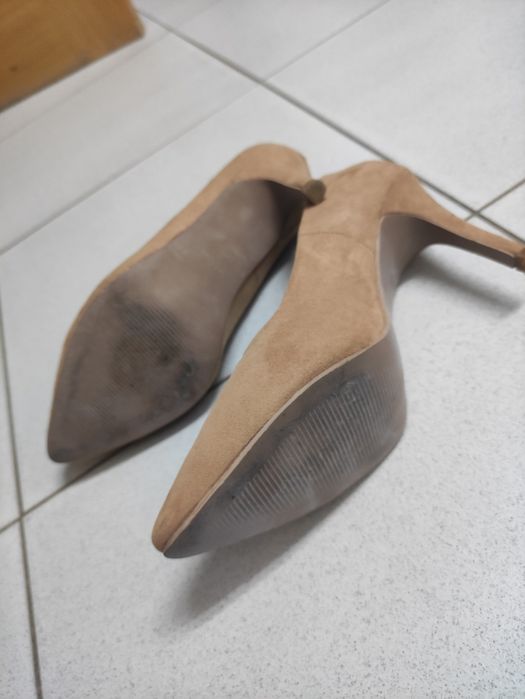 Sapatos, usados uma vez, tamanho 38