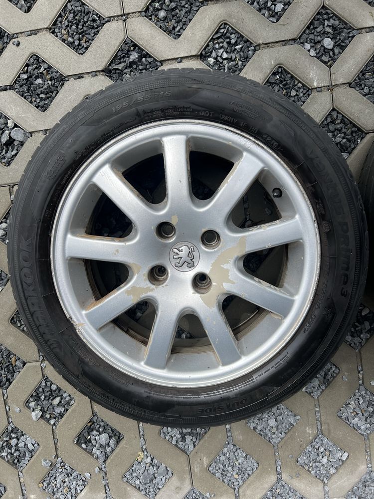 Opony letnie  Hankook 195/55 R16 z oryginalnymi alufelgami Peugeot