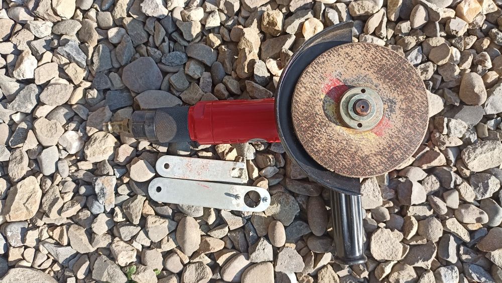 Пневмошуруповерт