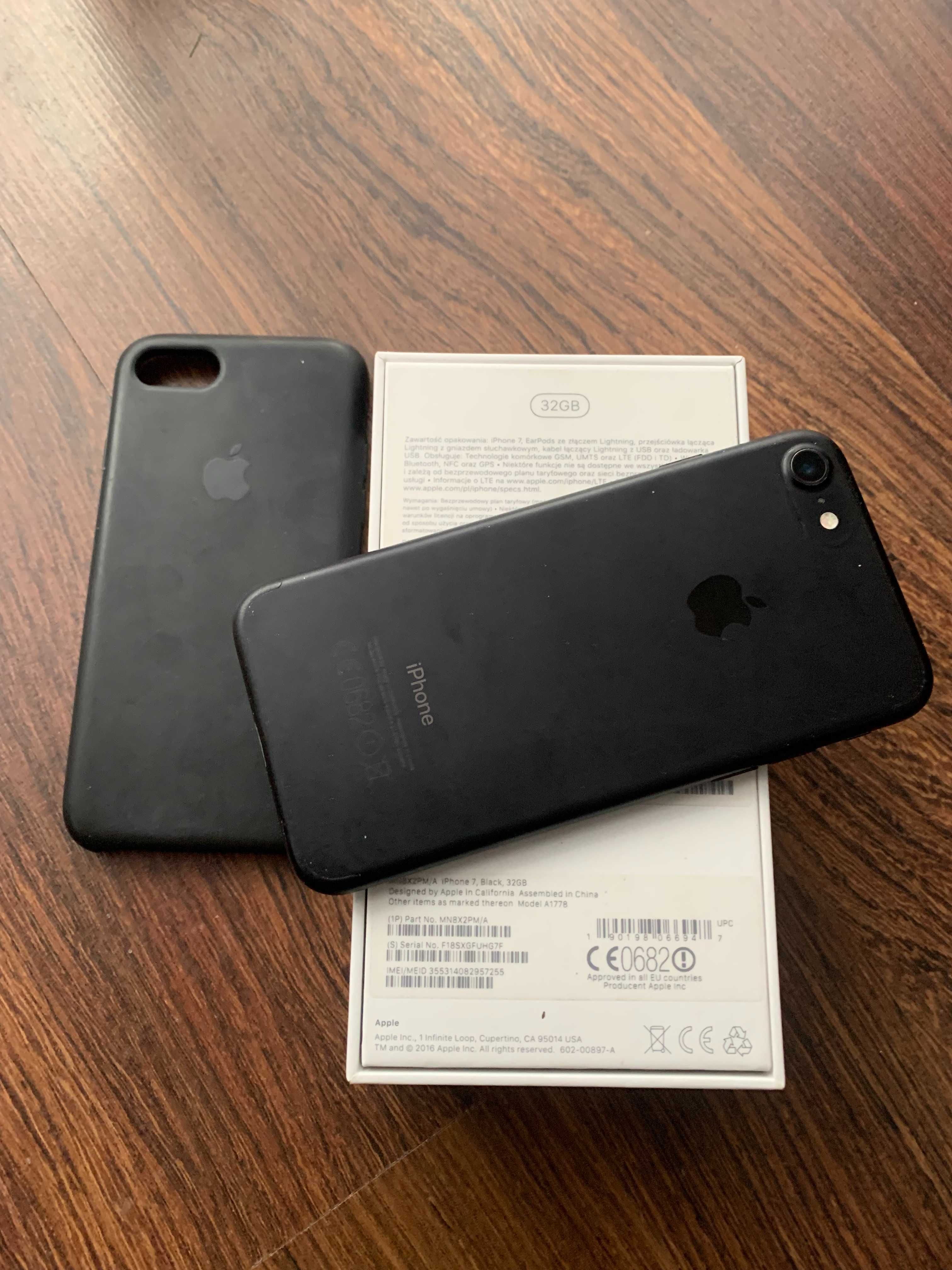Iphone 7 32BG z Kablem USB