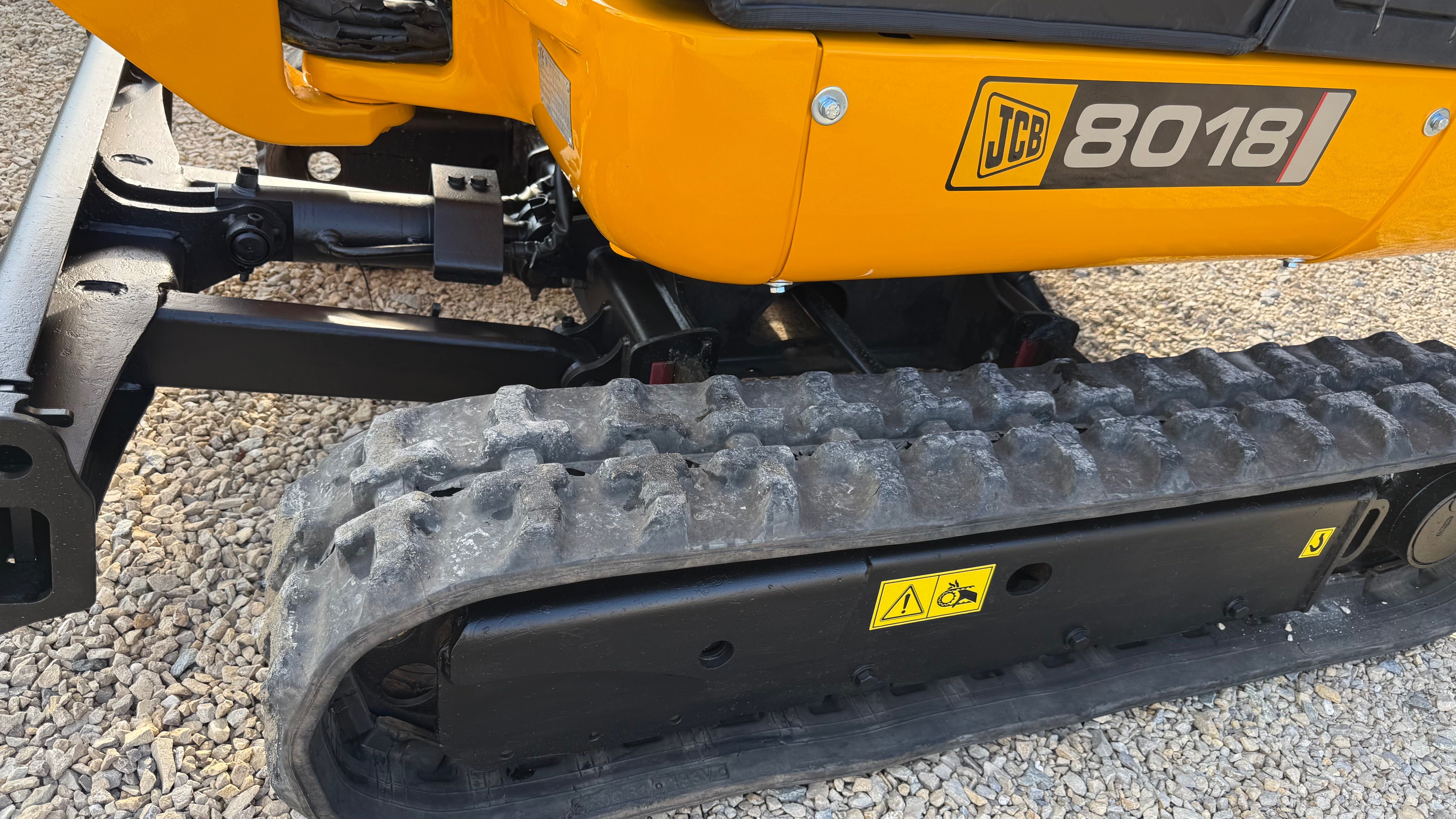 minikoparka JCB 8018 faktura vat wygląda jak nowa 2011r