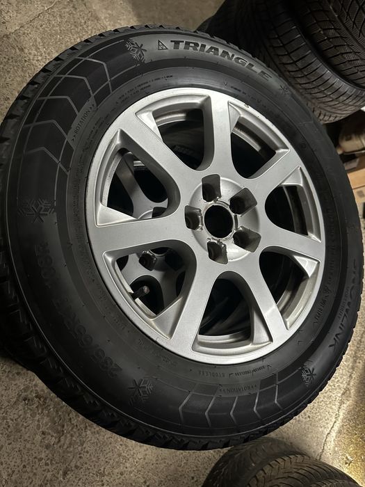 Зимові шини R17 235/65 комплект 4шт