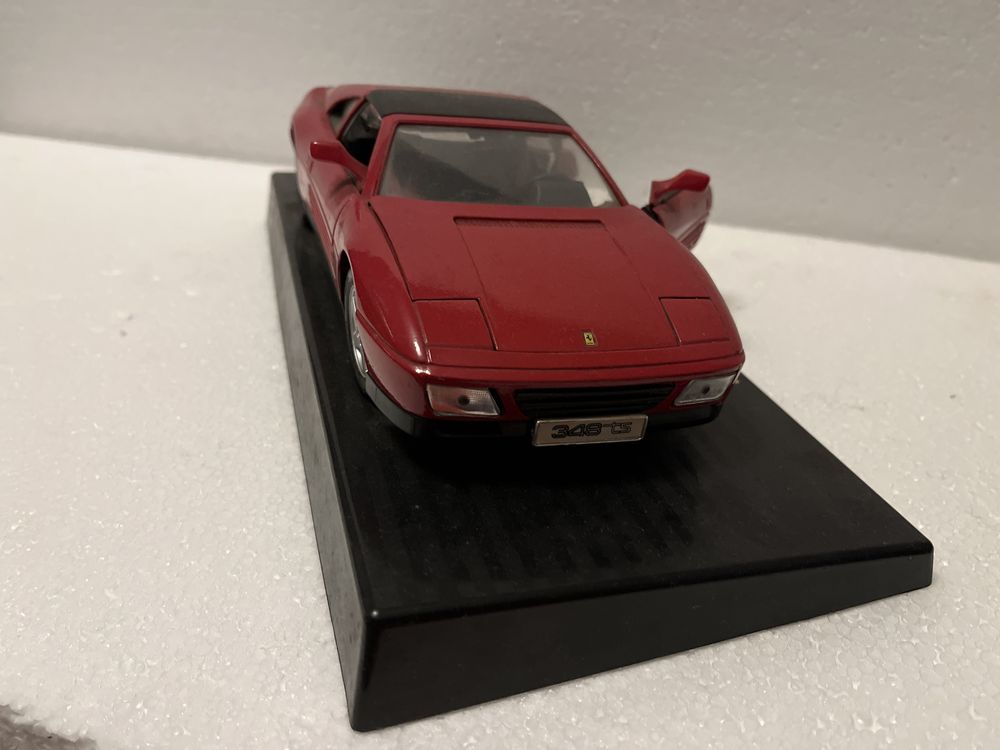 1:18 MaiSto Ferrari 348 rs