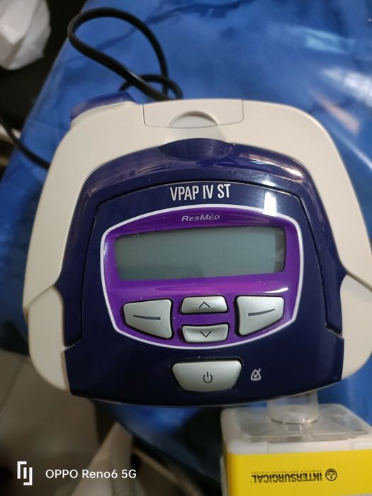 Máquina BiPAP / VPAP ResMed ST – Bom estado