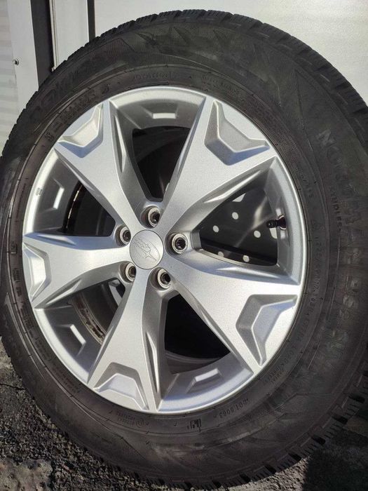 Диски R17 SUBARU 28111SG030 в комплекті з шинами NOKIAN 225/60R17
