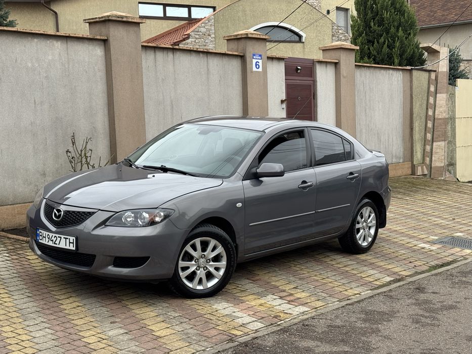 Продам Mazda 3 в очень ухоженном состоянии