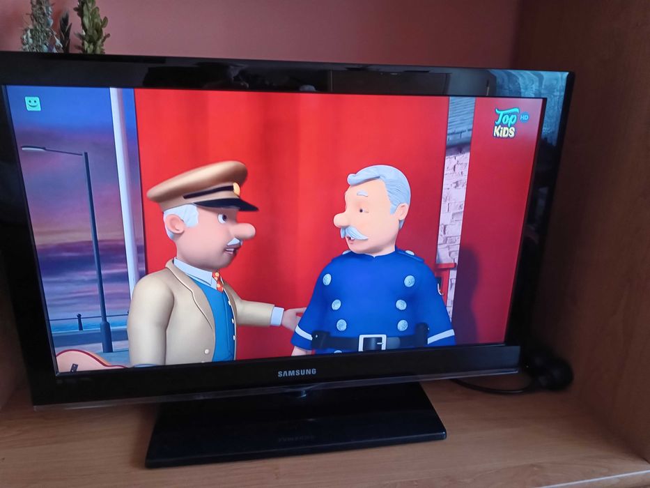 telewizor SAMSUNG 32"