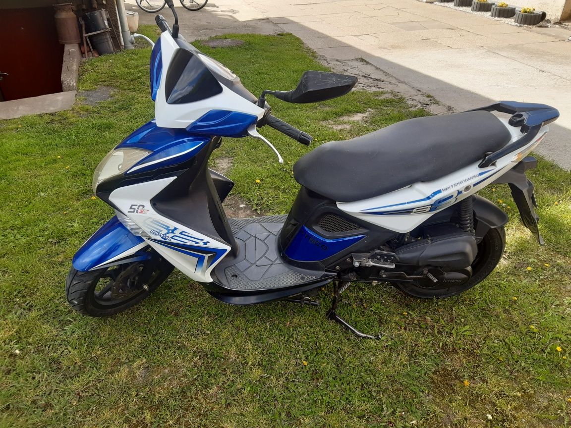 Motorower kymco super8