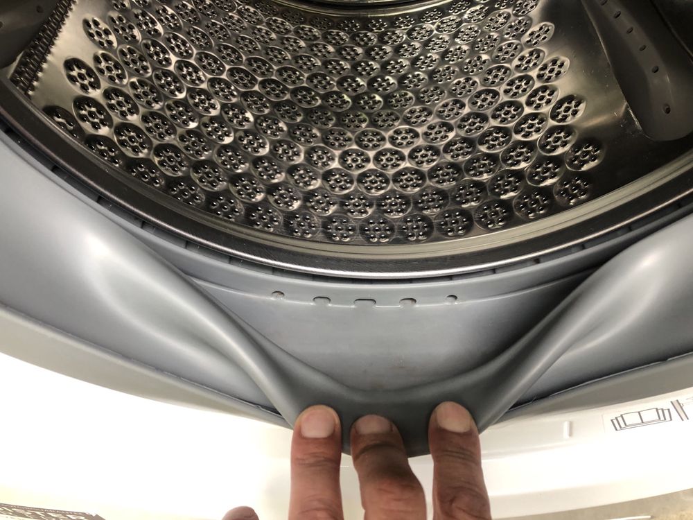 Пральна машина Electrolux PerfectCare800 Італія