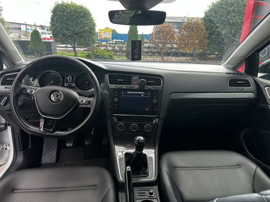 Golf 7 1.5 benzyna mały przebieg !!!