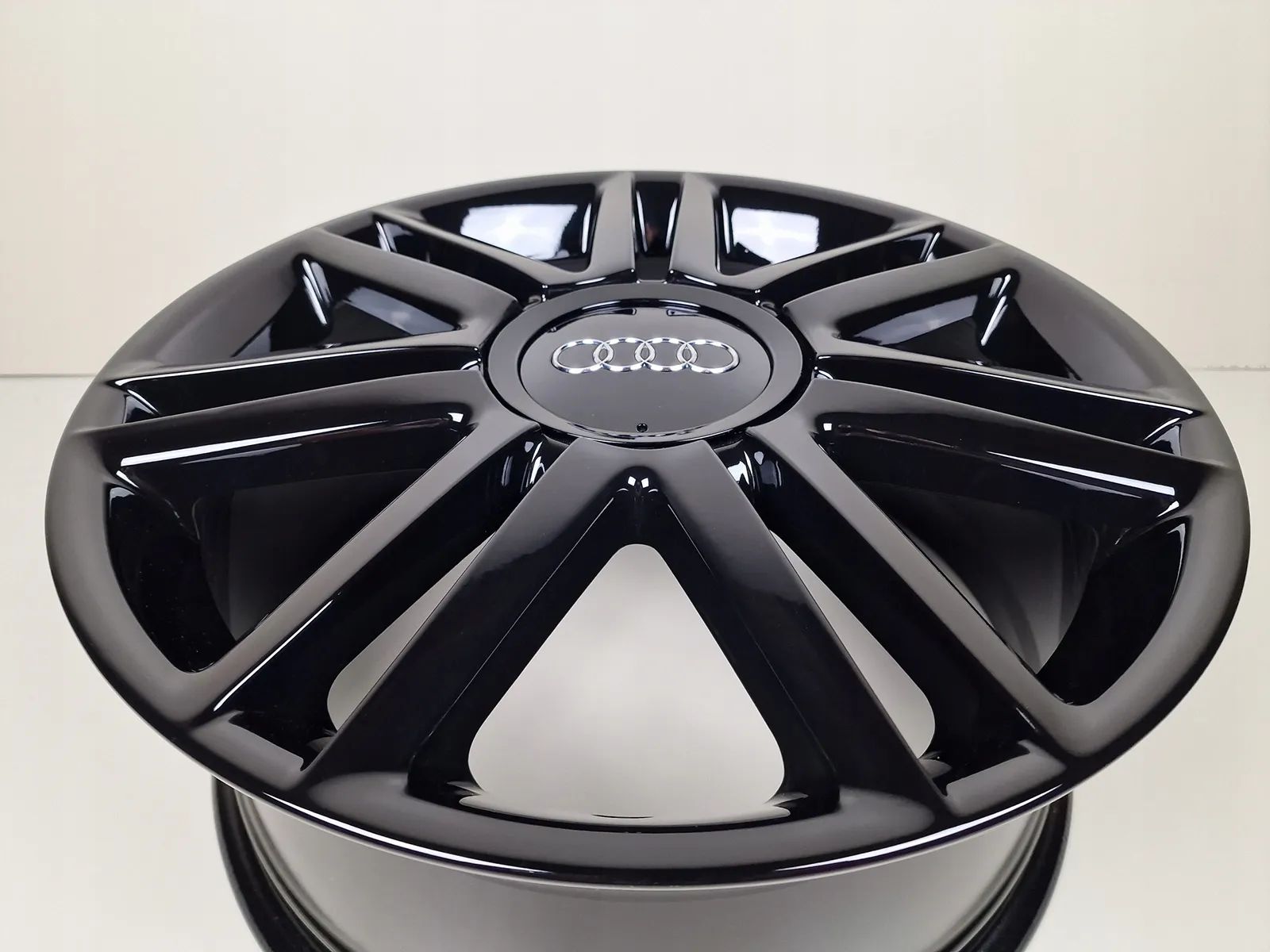 Oryginalne Felgi Audi 18” A3 A4 A6 A8 Q2 Q3 TT