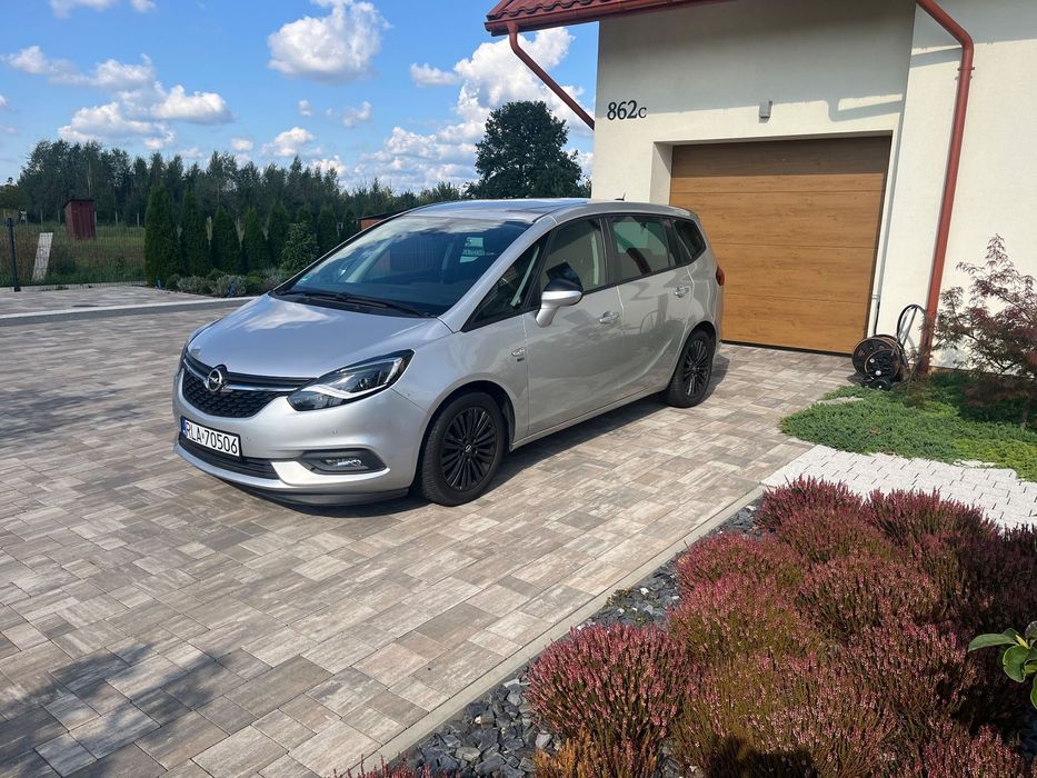 Opel Zafira 2019 rok 1.6 Turbo Benzyna Bogata Wersja Full Led Super Stan