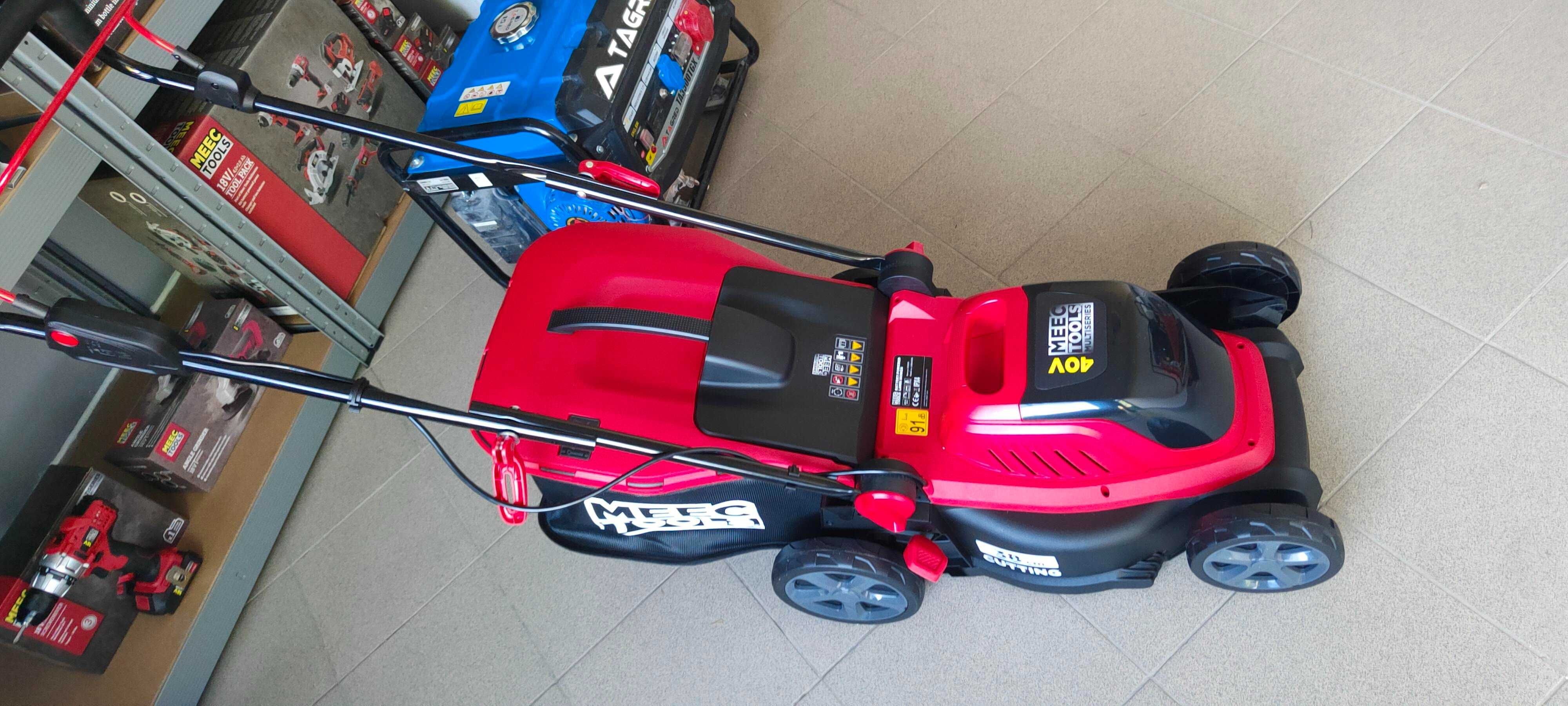 Wynajem kosiarki akumulat. 38cm idealna do tarasu Wypożyczalnia Ursus