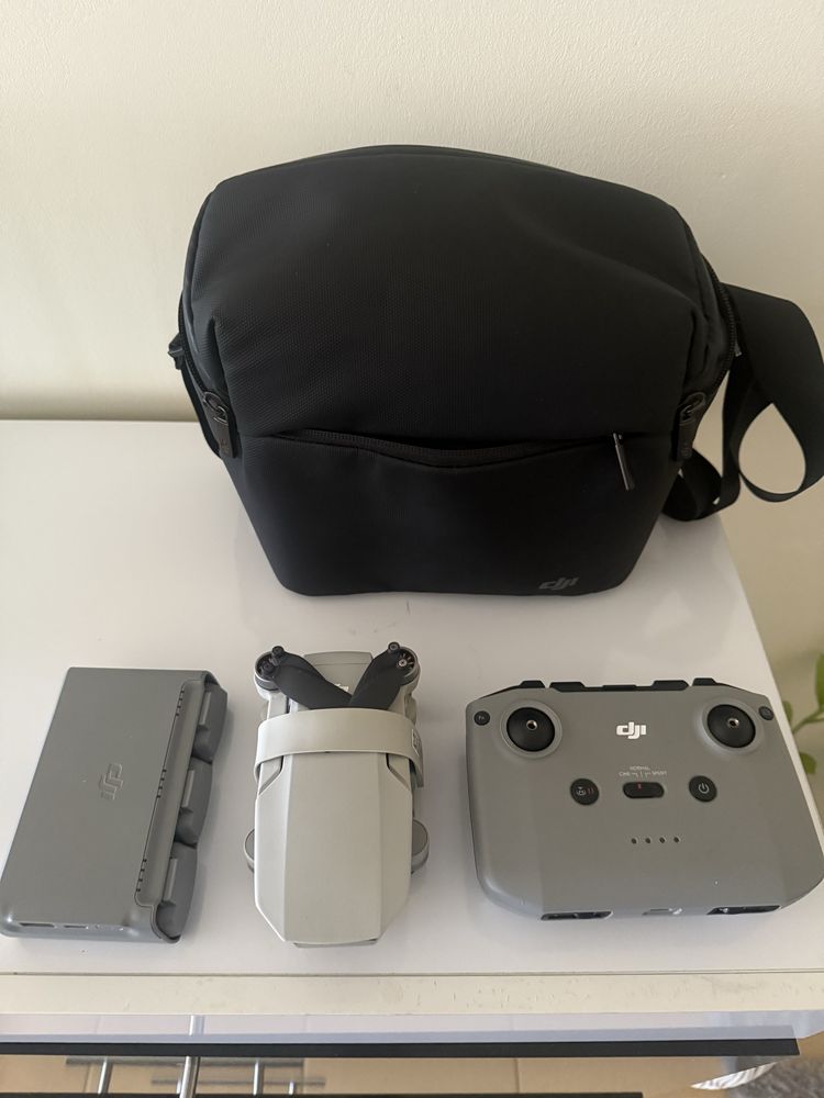 Vendo drone dji nini 2 4K fly more combo…usado em bom estado