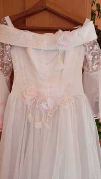 Свадебное платье в хорошем состоянии