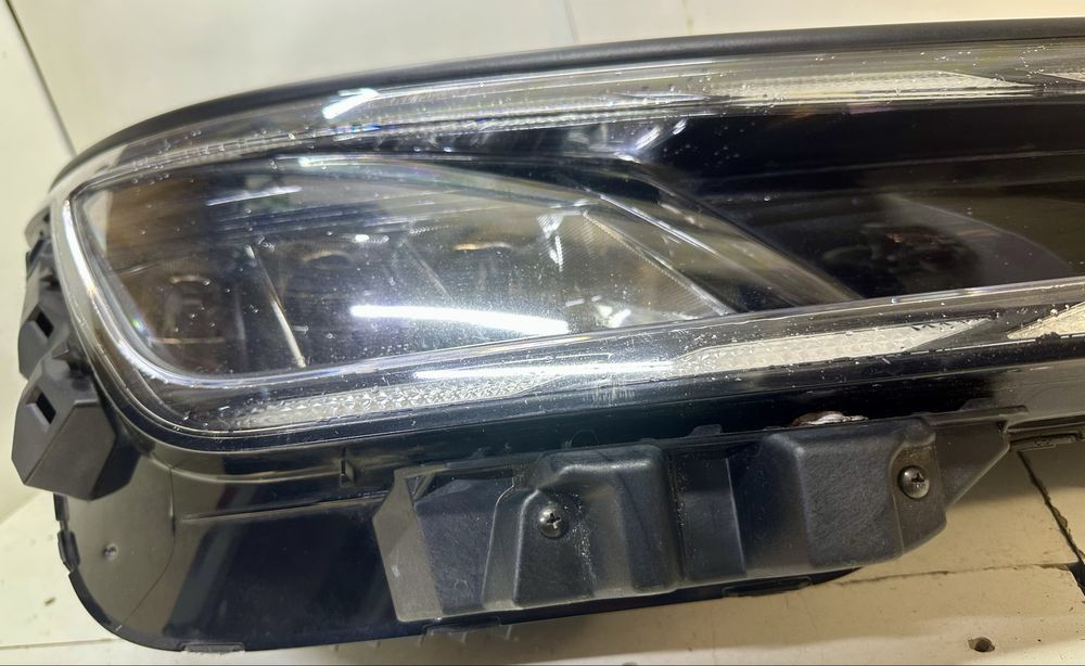 Фара правая Kia EV6 USA 2021 2022 2023 рік 92102CV020