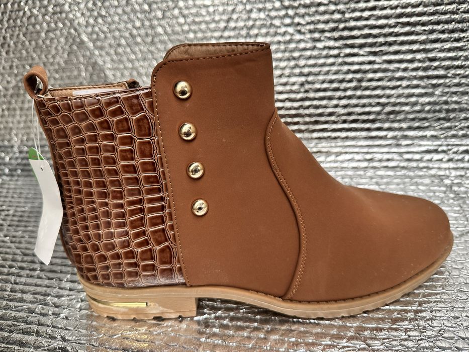 Vende-se Bota pelo tornozelo