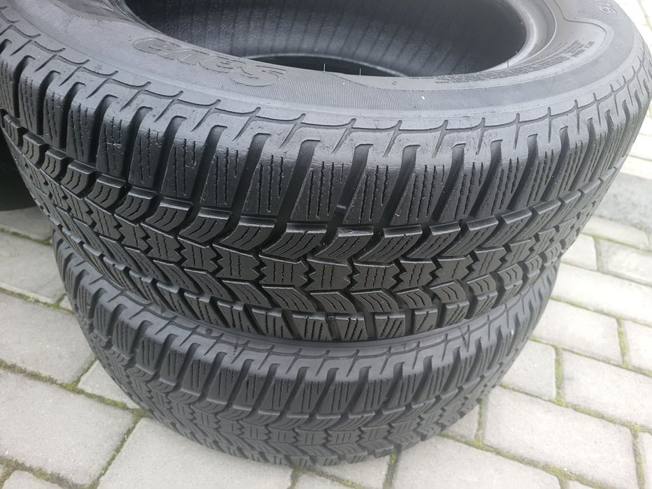 4x Opony Zimowe 215/60/16 Sava Eskimo HP2  Bieżnik 8mm