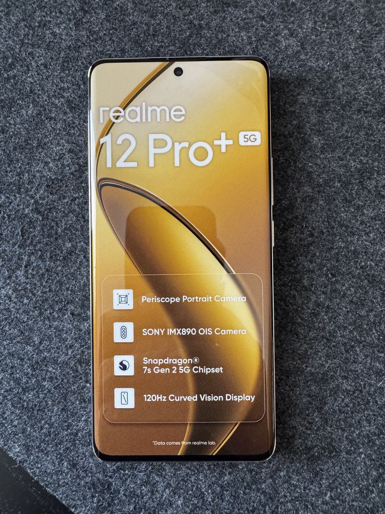 Atrapa telefonu Realme 12 pro plus 5g