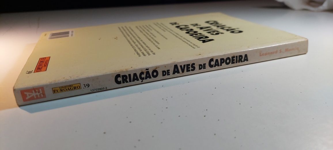 Criação de Aves de Capoeira - Leonard S. Mercia