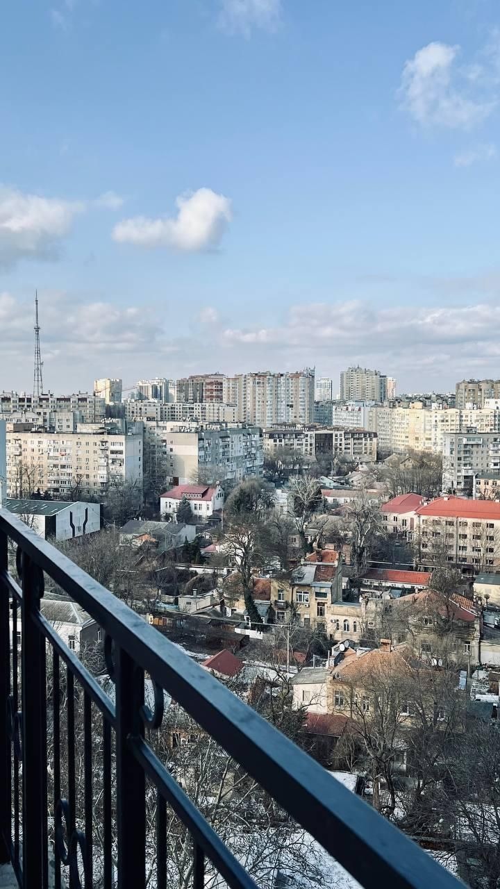 Продам 2 комн. квартиру в ЖК "Акрополь-3". Приморский р-н (928-559))
