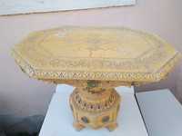 Mesa em talha pintada, antiguidade
