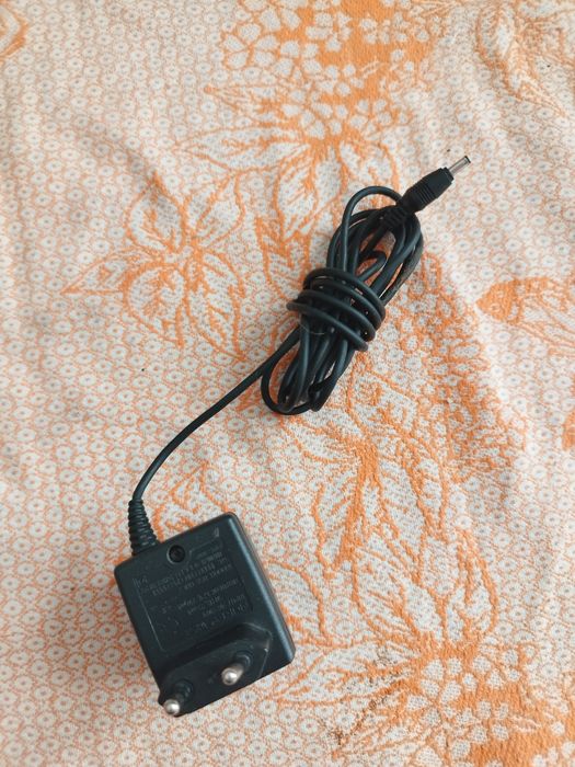 Ładowarka retro Noki z grubym bolcem