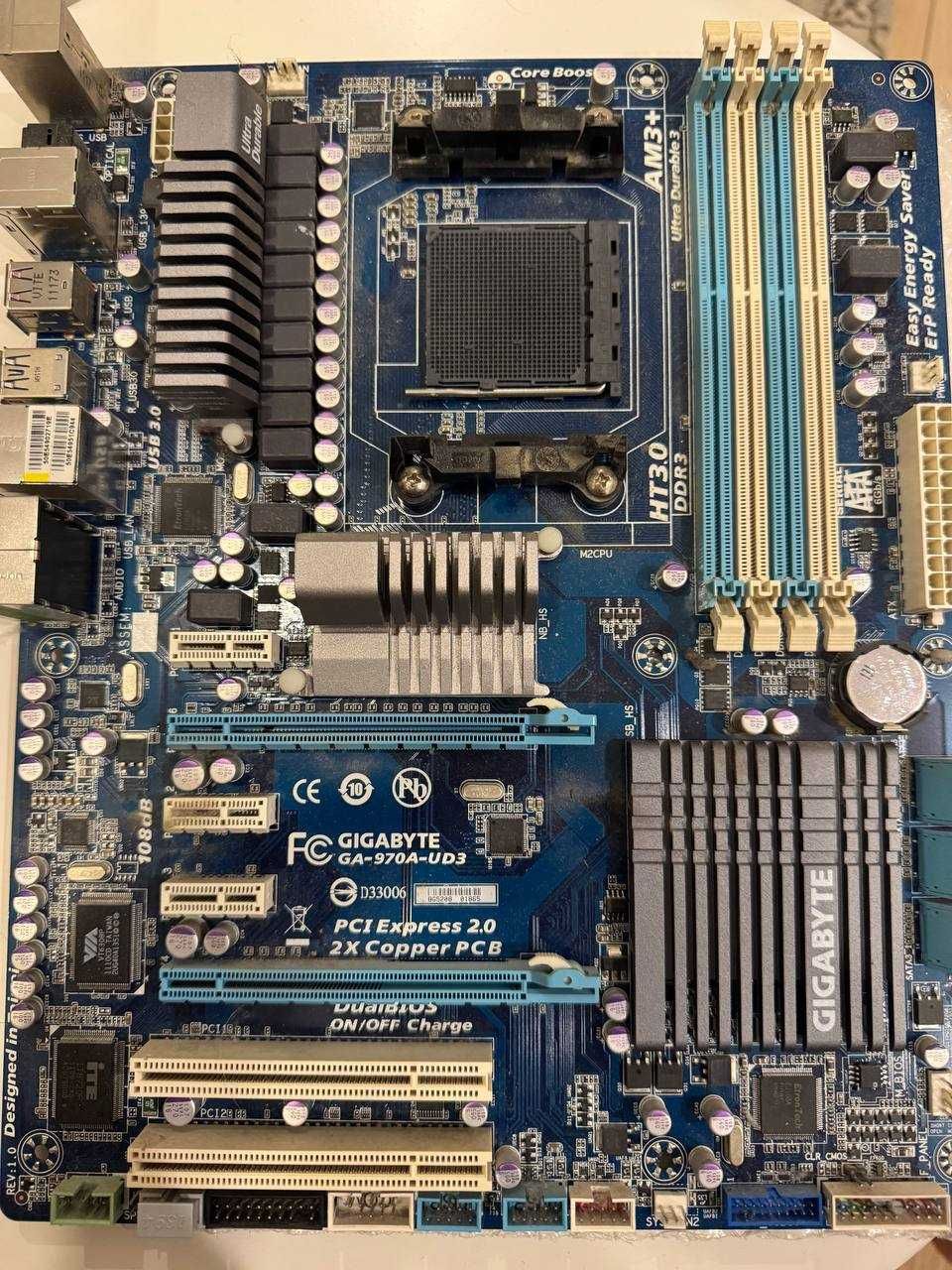Материнська плата Gigabyte GA-970A-UD3 AM3+ (неробоча)