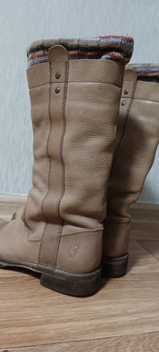 Продам модні шкіряні чобітки